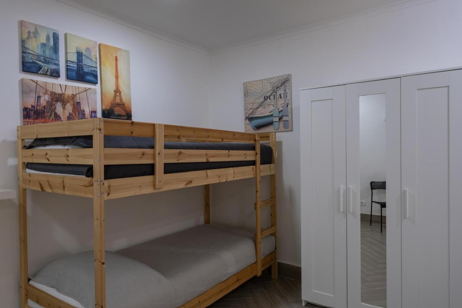 Toledo Road 429 Hotel Napoli Ngoại thất bức ảnh