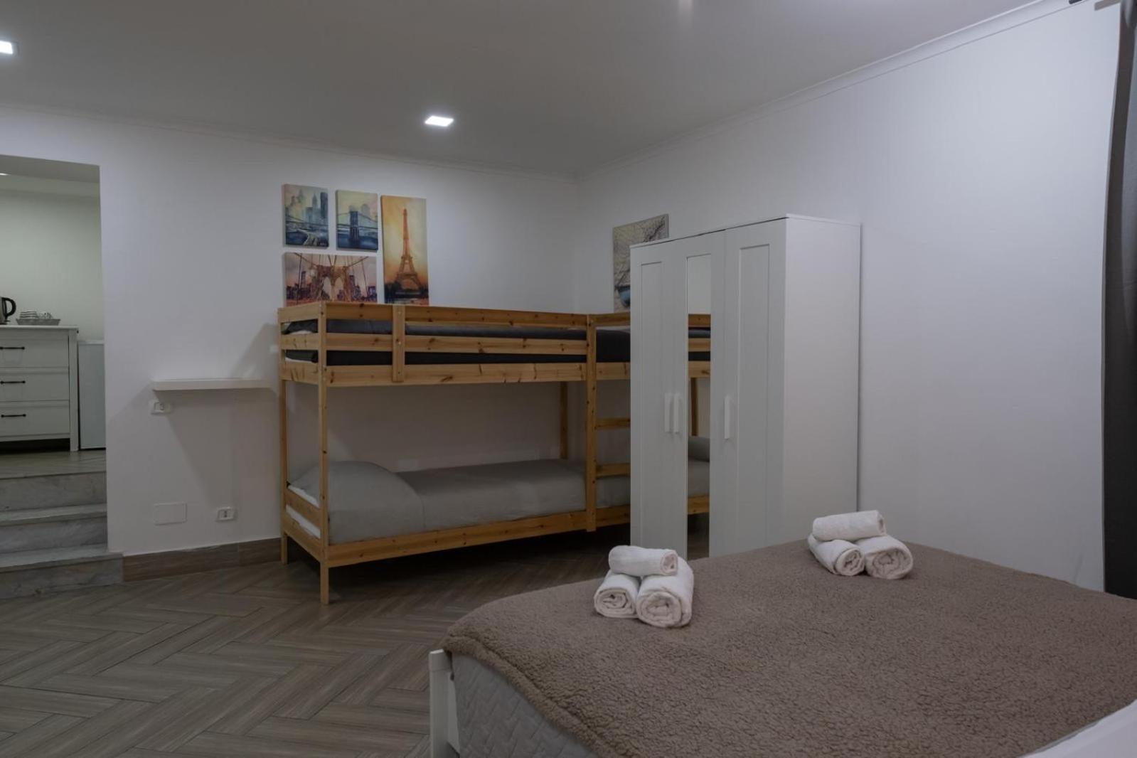 Toledo Road 429 Hotel Napoli Ngoại thất bức ảnh