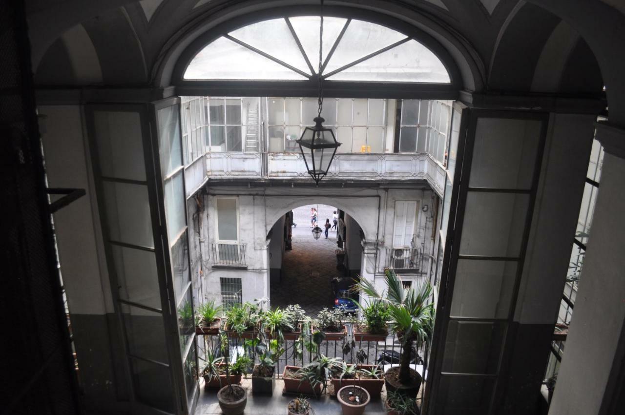 Toledo Road 429 Hotel Napoli Ngoại thất bức ảnh